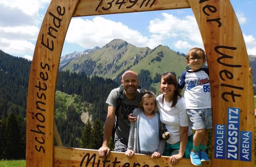 Bichlbach Apartment | Ferienwohnungen Haus Almrausch - Stärke der Berge