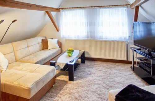 Oybin Apartment | Ferienwohnungen Heumann - Holiday apartment Sternedomizil (ground floor)