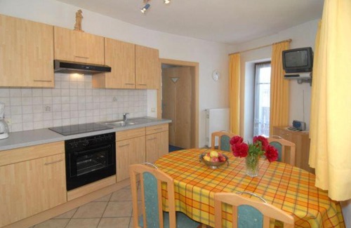 Caldaro Sulla Strada del Vino Apartment | Ferienwohnungen Luggin