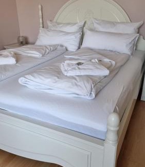 Poecking Apartment | Ferienwohnungen Sisi
