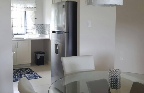 St. Ann's Bay Apartment | Fern Court Apartment With Oceanic View III