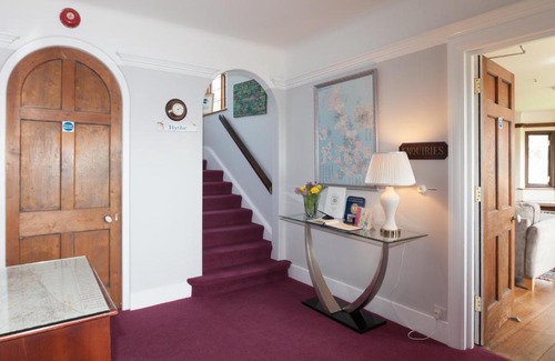 Hythe House | Fern Lodge Guesthouse