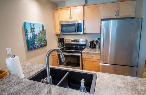 East Kootenay Condo | Fernie - Timberline Lodges Spruce #225