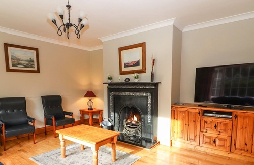 Killarney Cottage | FERNWOOD, pet friendly, with open fire in Killarney, County Kerry