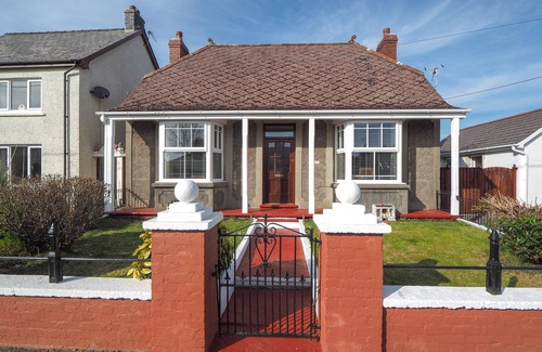 Cross Inn Cottage | Ferwig, New Quay - Four Bedroom Cottage, Sleeps 8