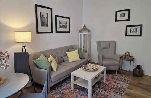 Holsterhausen Apartment | FeWo-1 near University Hospital, Messe Essen, Baldeneysee, Folkwang Museum, central, WLAN