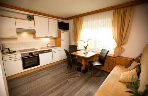 Schoerfling am Attersee Apartment | FEWO 3 - de luxe - Pension KNOLL am Attersee