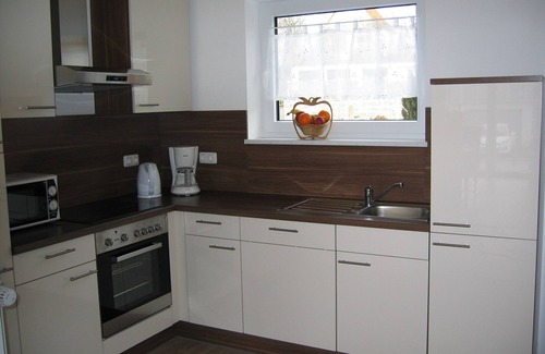 Langenneufnach House | FeWo ABENDROT - Beautiful semi-detached house between Legoland and Skylinepark