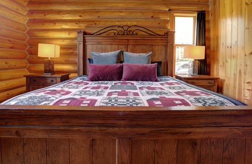 Mille-Isles Ski Chalet | Fiddler Lake Resort Chalet 68 Stag with Pool