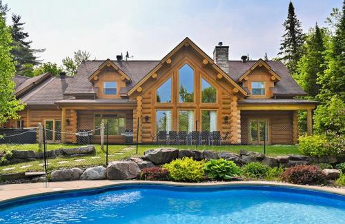 Fiddler Lake Resort Ski Chalet | Fiddler Lake Resort Private Pool Sauna Hot Tub
