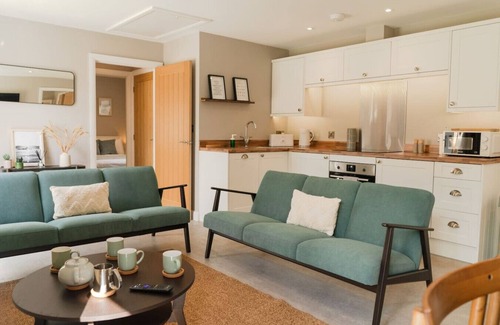 Potter Brompton House | Fieldside Cottage - Scarborough