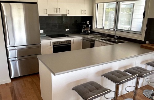 Venus Bay House | Fifteen Mercury - stunning house with outdoor spa!
