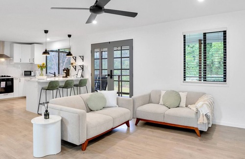 Peachester Apartment | Fig Tree Cottage @ Sunshine Grove