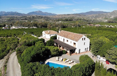 Pizarra Villa | Finca near Pizarra, near Málaga & the sea, pool, WiFi, all rooms have their own bathroom