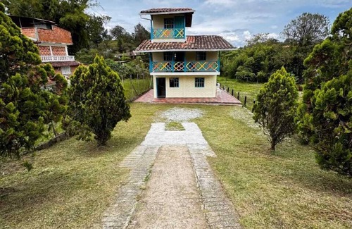 Guatape Cottage | Finca Playa Hermosa