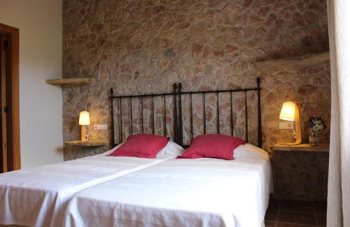 Sa Pobla House | finca son gallina con piscina y jardín en Sa Pobla, ideal para 6 personas