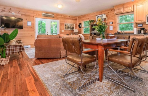 Burks Fork Cabin | Find Fall Colors | Cabin + Hot Tub Near Parkway