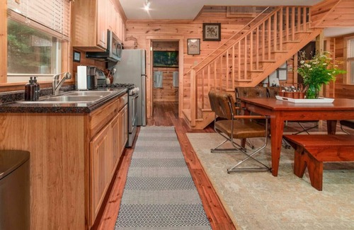 Burks Fork Cabin | Find Fall Colors | Cabin + Hot Tub Near Parkway