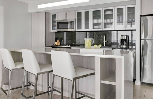 Marco Island Resort | 𝐅𝐢𝐧𝐝𝐢𝐧𝐠 𝐌𝐞𝐢𝐥𝐢 Gorgeous Beachfront Crystal ShoresResort+Amenities.2BR