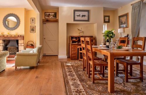 Kingham House | Finest Retreats - Lodge Cottage