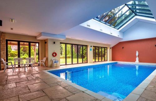 Kingham House | Finest Retreats - Lodge Cottage