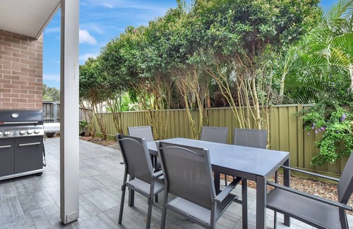 Caves Beach House | Finns at Caves Beach Resort