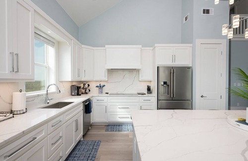 Port Bolivar House | Fins & Feathers! Ocean view and just so pretty!