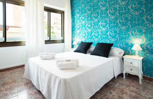 La Bordeta House | Fira Guest House