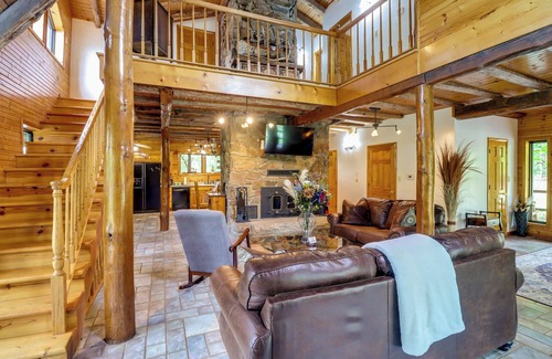Harrison Cabin | Fire Pit, Game Room & Mtn Views: Cabin in Harrison