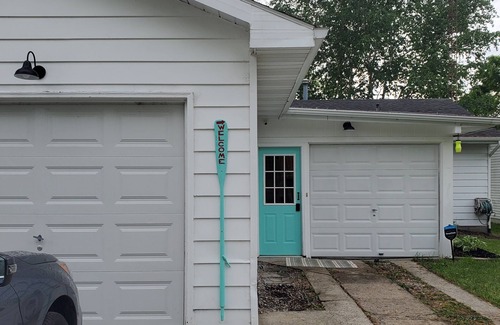 Hillsdale House | Firefly Cottage at Baw Beese Lake nHillsdale Michigan