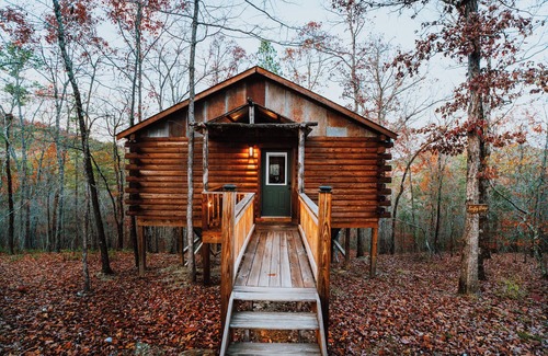 Mid America Cabin | Firefly Treehouse - Starlight Haven
