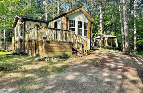 Pine City Cabin | Firepit, Gazebo, Fiber Optic, 10 min Casino
