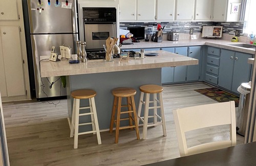 Thousand Palms House | First Class Golf Course Desert Living at an Affordable Cost .