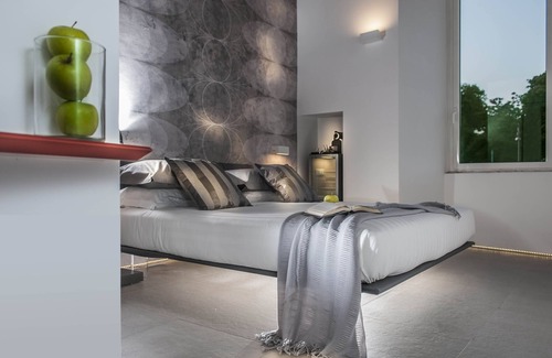 Celio House | First Floor