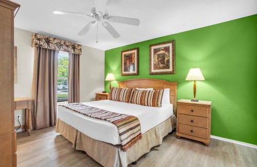 Park Shore House | First Floor With Resort View