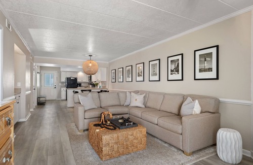 South Nags Head Condo | First Light: PierView Oceanfront Condo, Contemporary Vibes & Stunning Views