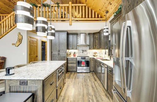 Brook Park House | Fish & Swim: Lakefront Mora Home on 2 Acres!