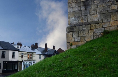 York Cottage | Fishergate Town House - sleeps 6 guests in 3 bedrooms