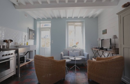 Port-en-Bessin-Huppain House | Fisherman's house in front of the sea, antique charm with modern comfort