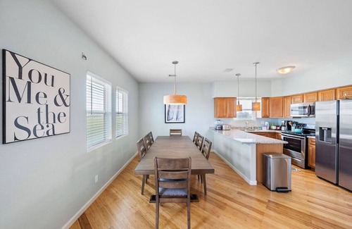 San Luis House | Fisherman's Dream: Game Room & Walk to Beach