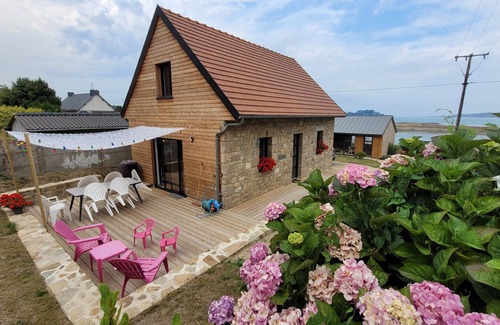 Louannec House | Fisherman's house, 5p, facing the sea, Perros-Guirec Bay