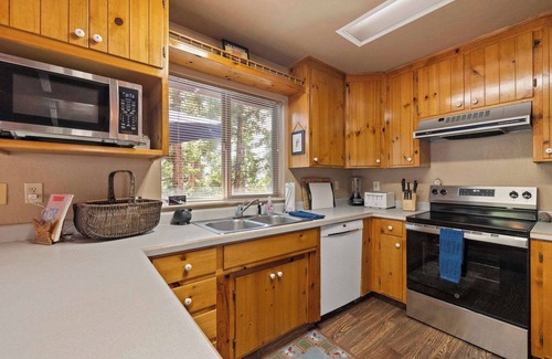 Cold Springs House | Fisherman’s Retreat – Family Cabin Rental in Mi-Wuk Near Pinecrest Lake
