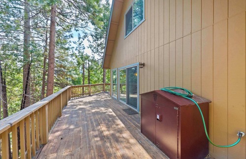 Cold Springs House | Fisherman’s Retreat – Family Cabin Rental in Mi-Wuk Near Pinecrest Lake