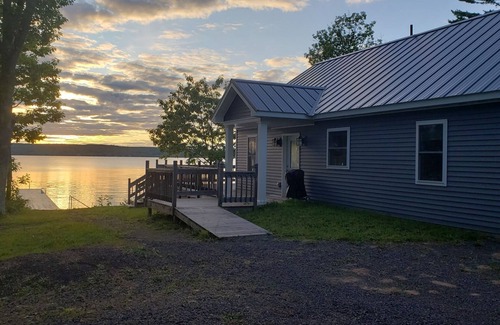 Lake Linden House | Fishermen and water lover's paradise!
