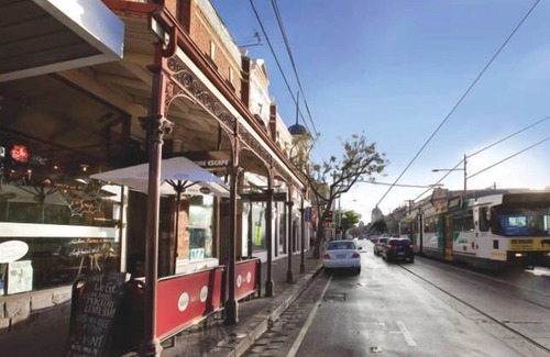 Fitzroy House | Fitzgeorge - spacious home in inner Fitzroy Melbourne perfect location