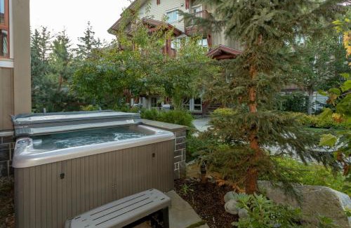 Whistler House | Fitzsimmons Walk 38 by Outpost Whistler