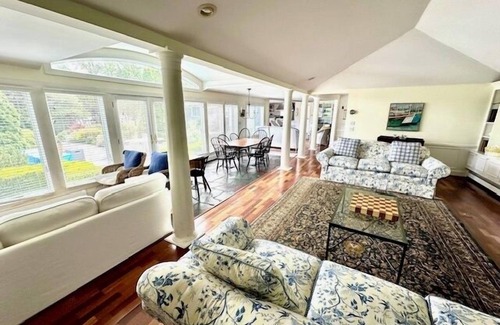 North Chatham House | FIVE BEDROOM- WATERFRONT RETREAT ON RYDERS COVE, PERFECT SPOT TO KAYAK AND CANOE.