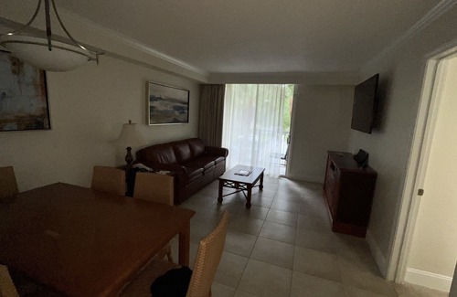 Florida Central Atlantic Coast Villa | Five minutes from disney world! perfect for family sleeps up to 5-6 with balcony