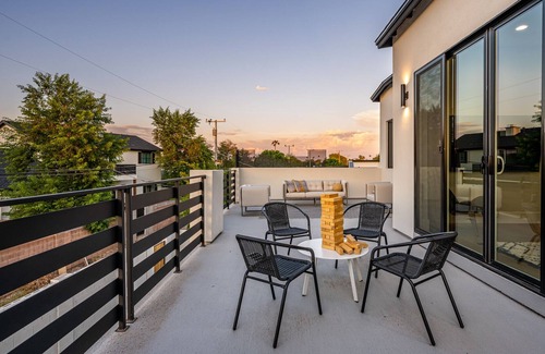 Southwest Village House | FIVE ON 5TH - POOL & CAMELBACK MOUNTAIN VIEWS