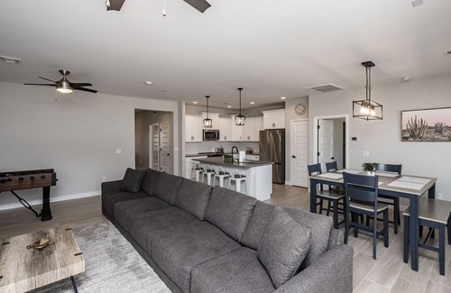 Lake Havasu City House | Five Star Family and Pet Friendly Retreat Near Windsor Beach